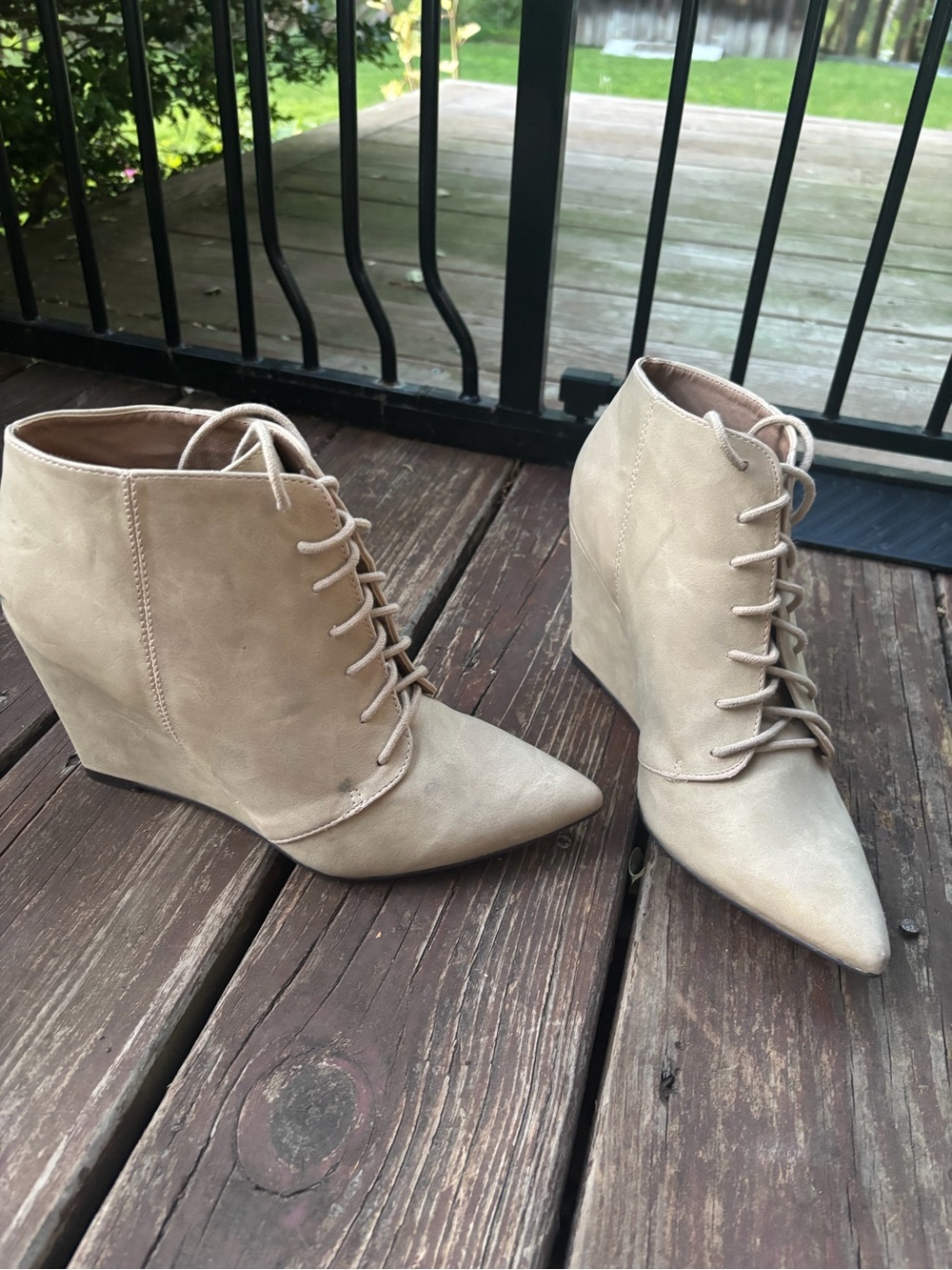 Women’s shoes
